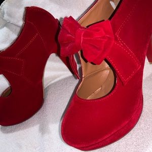 These shoes are bright good for a night out!